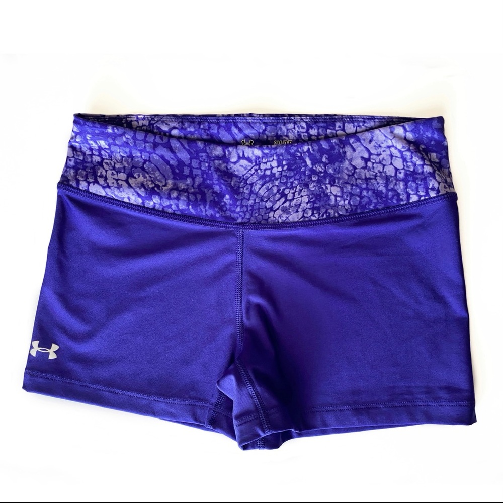 UNDER ARMOUR Shorts